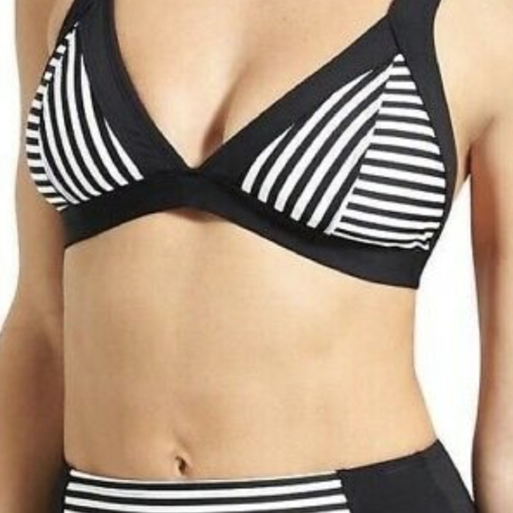 ❤️ Athleta Montauk Women's striped bikini top